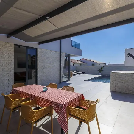 Holiday home Mi By Interhome