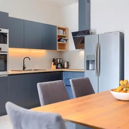 בית נופש Mi By Interhome פולה